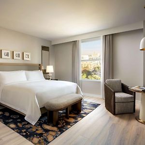 One-Bedroom King Suite